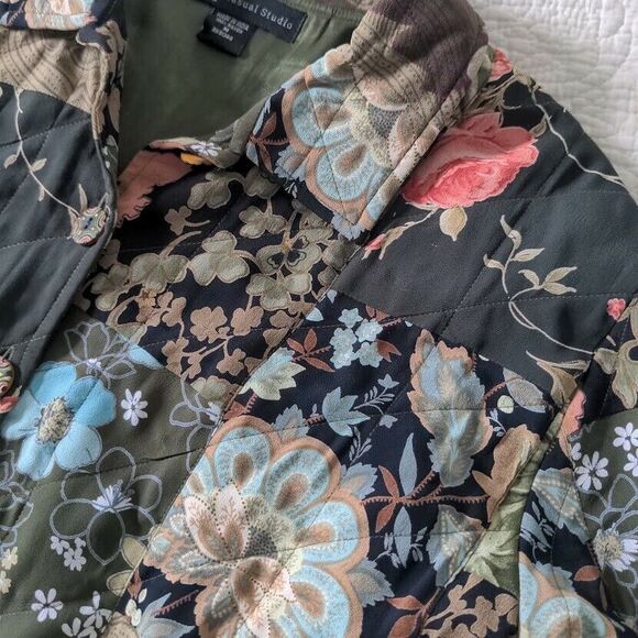 Vintage 90s Casual Studio Quilted Jacket Patchwork Floral Foliage Rose Medium - Picture 6 of 13